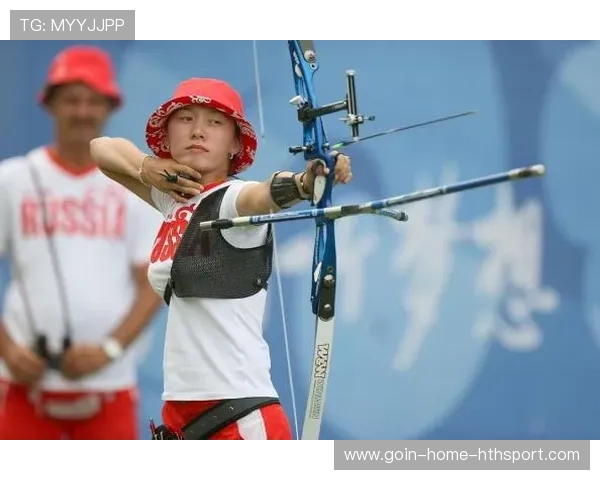 射箭比赛靶子被射爆裁判也傻眼 射箭比赛靶子被射爆裁判也傻眼