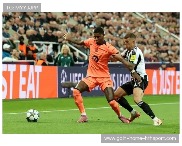 欧冠边路下底传中精准助攻破门，决赛时刻震撼全场！