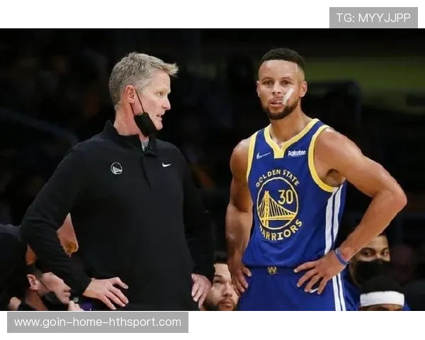 勇士高层紧急会谈，库里与科尔沟通球队未来打法