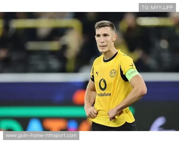 多特借助高跑动持续占优,施洛特贝克防守稳准